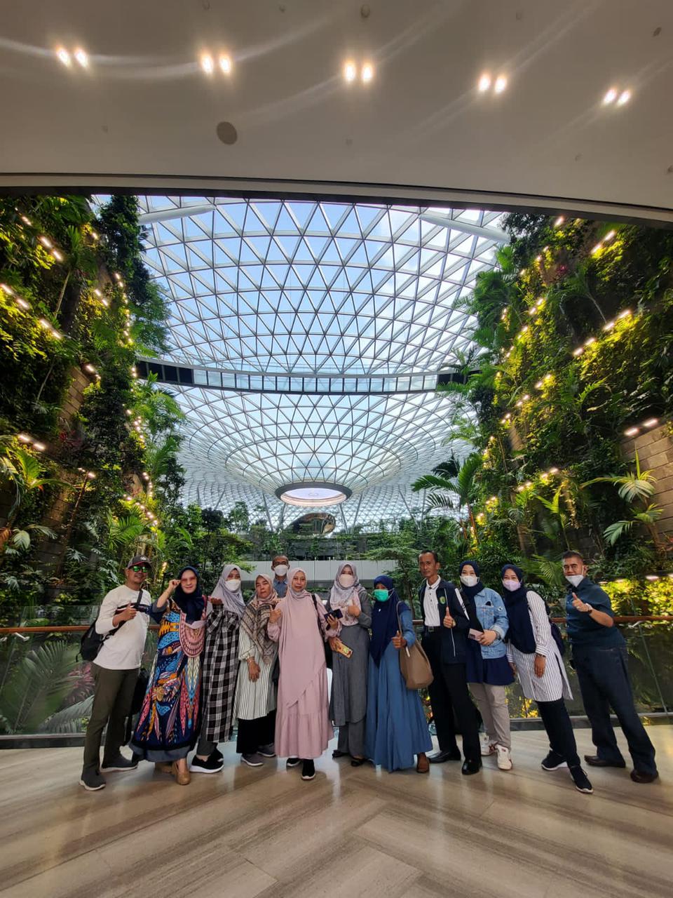 Paket 1 Hari Singapore Jewel Changi Dari Batam PP